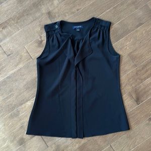 Women’s Banana Republic sleeveless shirt. EUC.